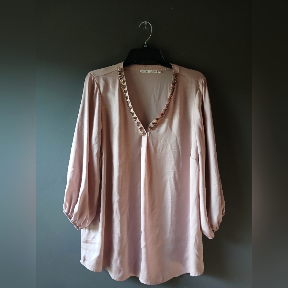Violet & Claire Blush V-Neck Blouse